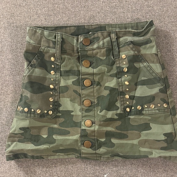 5/$15- Justice skort size 8 - Picture 1 of 2